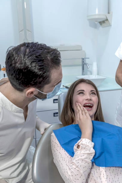 Best Emergency Tooth Extraction in Oak Ridge North, TX